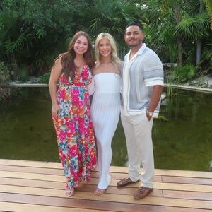 Elegant White Strapless Dress